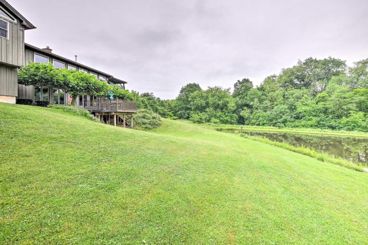 Mimis Place About Ohio Countryside Duplex With Deck Orrville Bagian luar foto